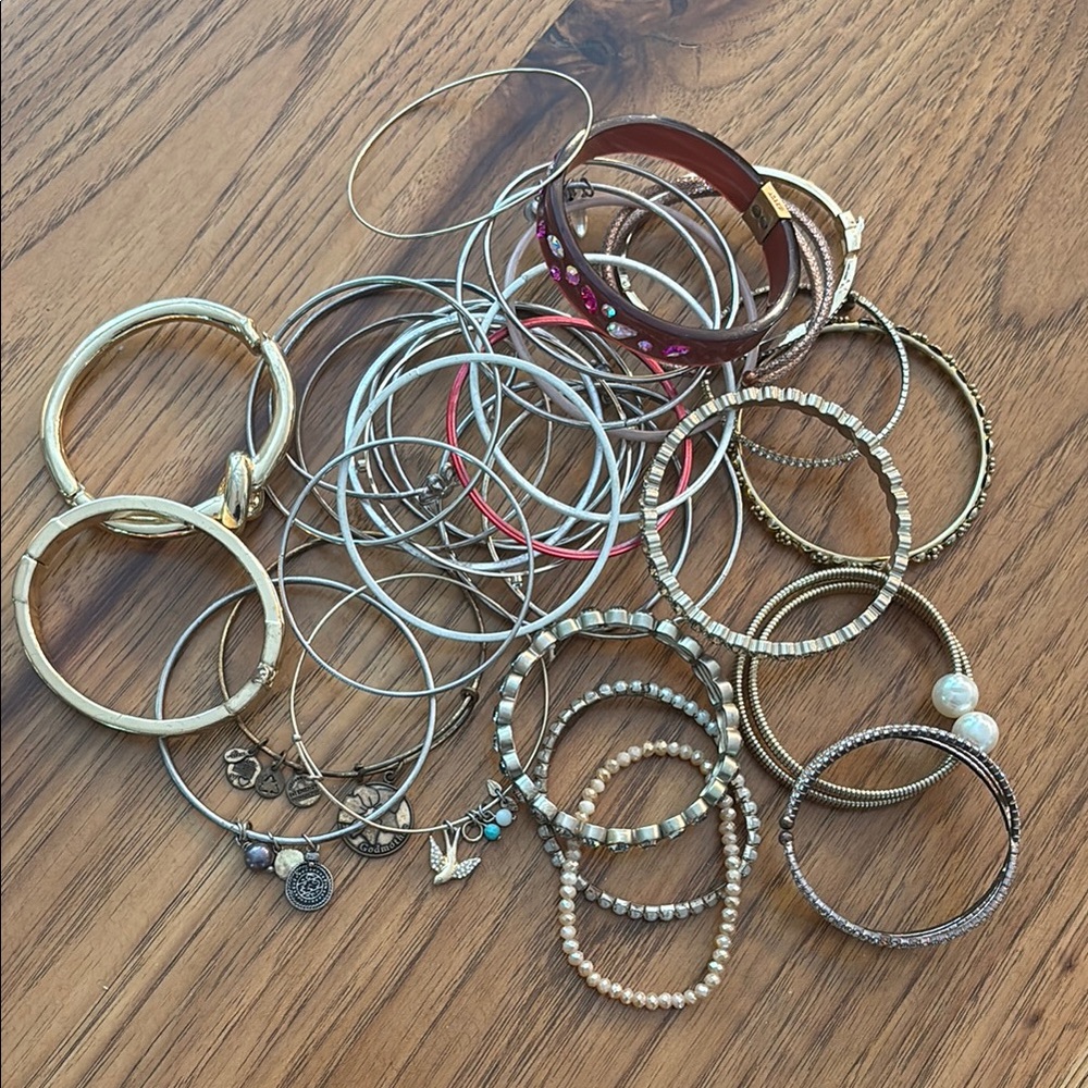 33 Elegant Gold and Silver Bangle Set